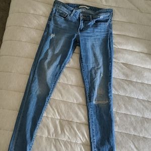 Cute Levi skinny jeans